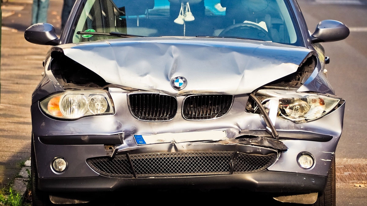 Nach Unfall auf der A3: Polizist zerrt Gaffer aus Auto und zeigt ihm Leiche