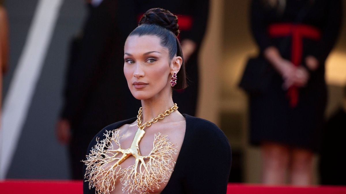 Mit 14 unters Messer: Bella Hadid spricht über ihre traumatische Kindheit