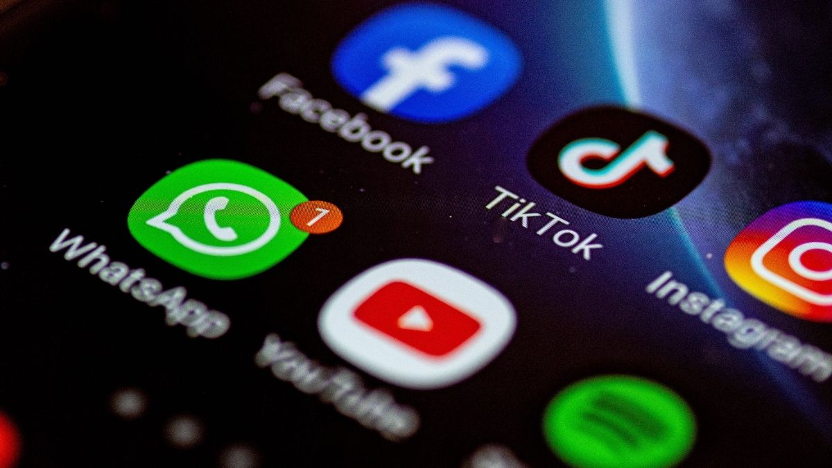 WhatsApp bekommt ein neues Update – und wird Facebook immer ähnlicher