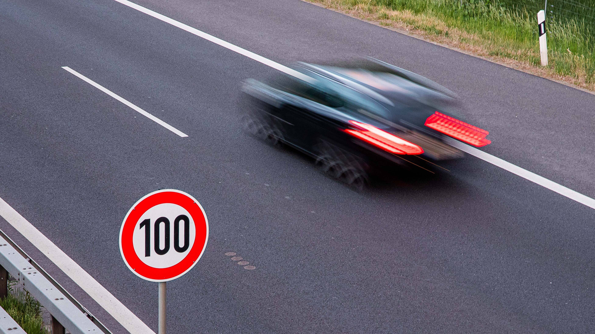 Wegen Energiekrise: 100 km/h Tempolimit auf Autobahnen gefordert
