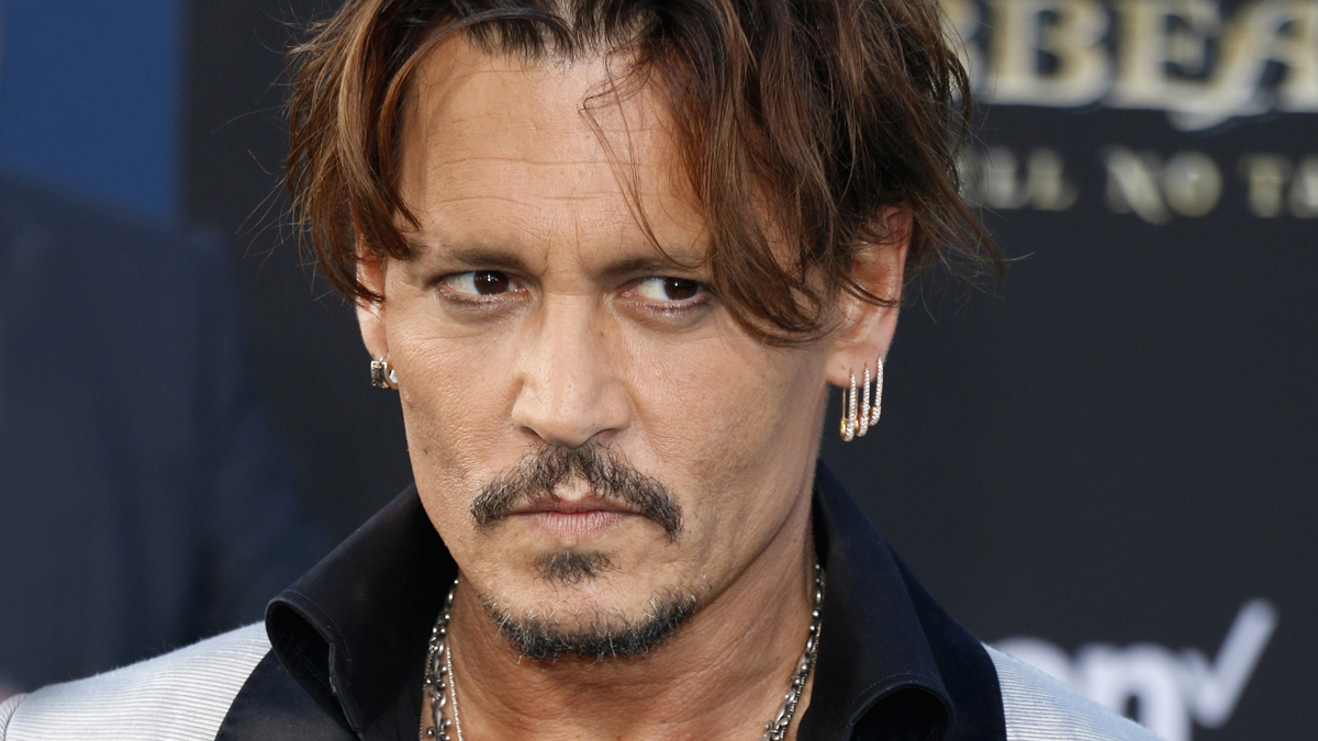 Dessouslabel "Savage X Fenty": Johnny Depp modelt für Rihanna