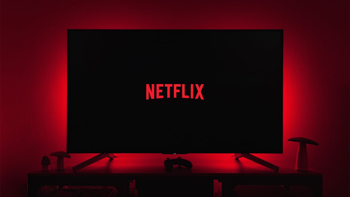 Nervenkitzel intensiv: Die besten Thriller-Serien auf Netflix und Co