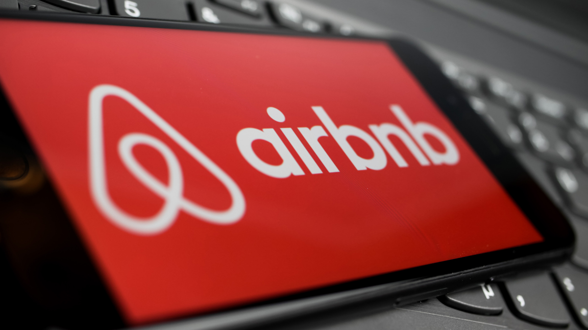 Kriminelle kassieren Tausende mit geschicktem Airbnb-Betrug
