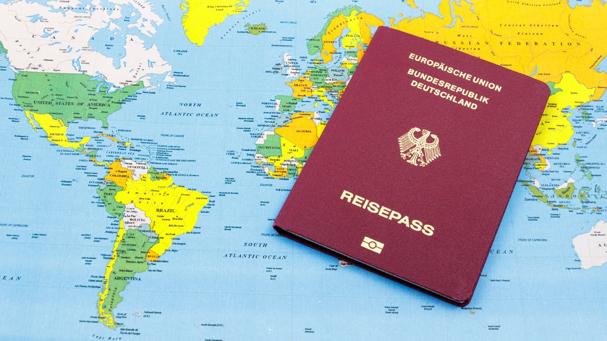 Praktisches Privileg: Nur drei Personen weltweit benötigen keinen Reisepass