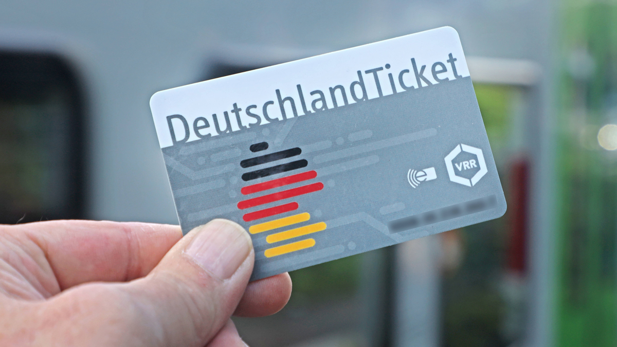 Besondere Aktion: Führerschein gegen kostenloses Deutschlandticket tauschen 