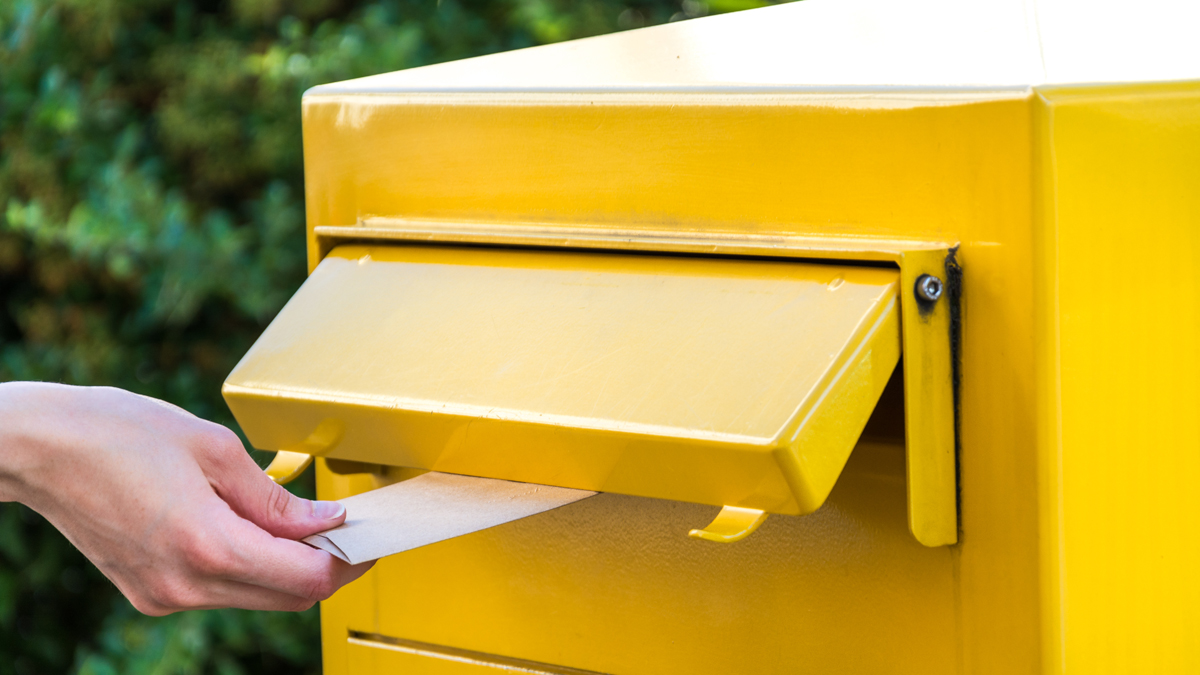 Langsamere Briefzustellung geplant: Deutsche Post verärgert Kunden