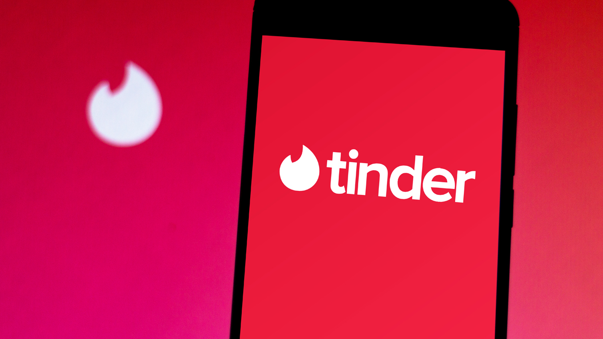 Tinder führt neue "Matchmaker"-Funktion ein: Freunde und Eltern können jetzt mitreden
