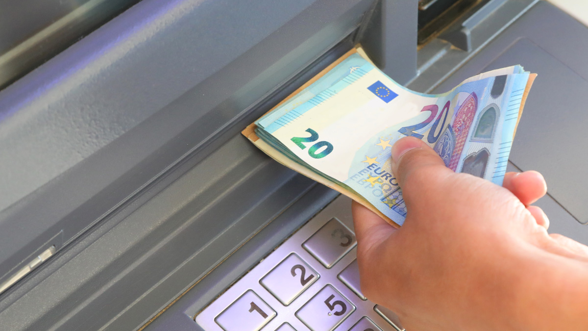 Bank kündigt Schließung aller Filialen in Deutschland an