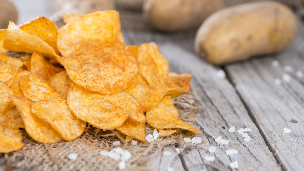 Chips sind so schädlich wie Zigaretten – neue Studie warnt