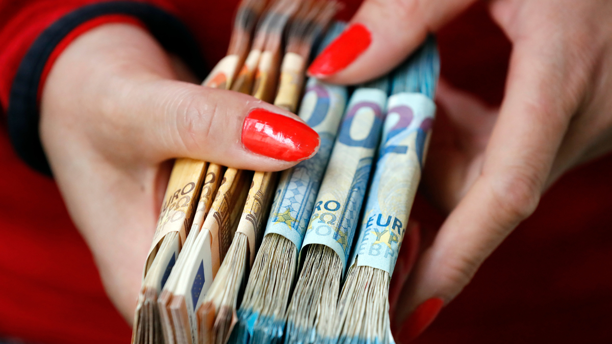 Gehalt: Mit diesem monatlichen Einkommen gilt man in Deutschland als „reich“