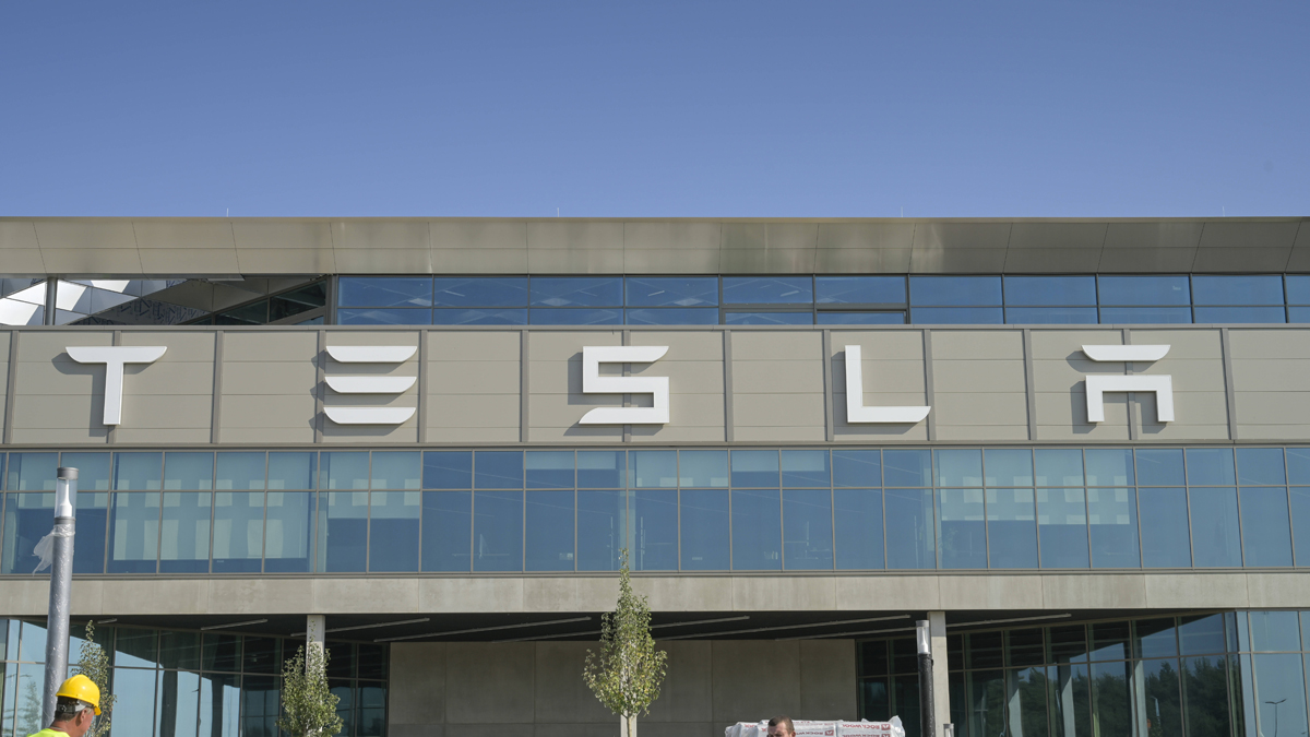 Tesla: Anschlag auf Gigafactory in Grünheide - "Vulkangruppe" bekennt sich