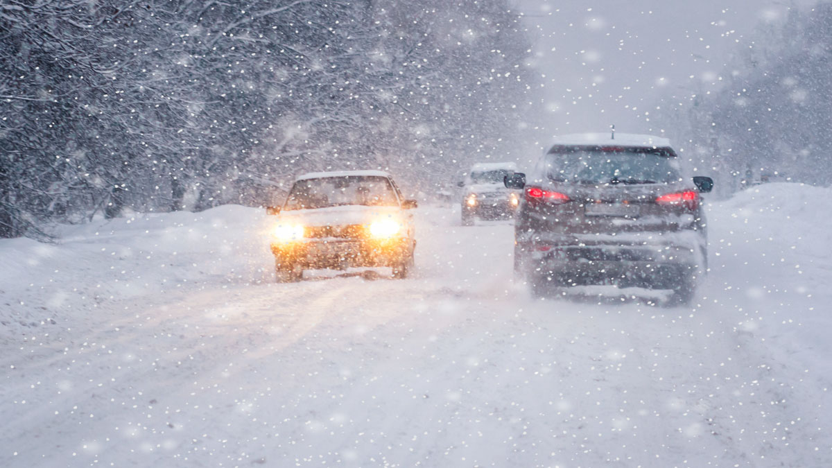 Wegen Wintereinbruch im April: Bußgeld für Millionen Autofahrer droht