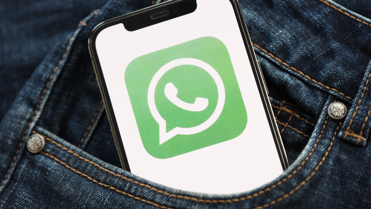 Zauberstab bei WhatsApp: Was passiert, wenn man auf den neuen Button drückt