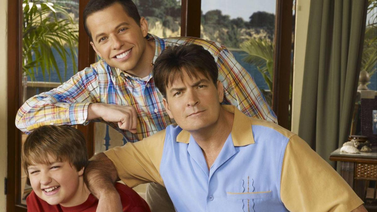 „Two and a Half Men“: Wie sehen die Stars heute aus?