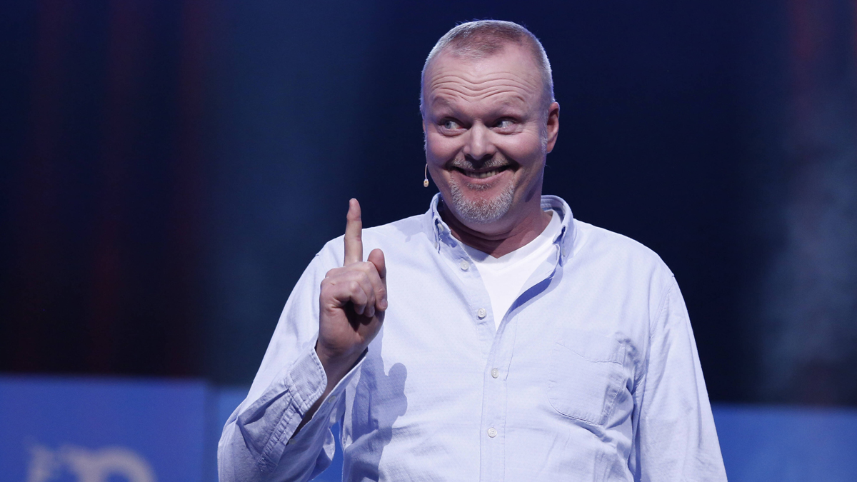 Stefan Raab bei Aufzeichnung seiner neuen Show bestohlen – Polizei muss eingreifen