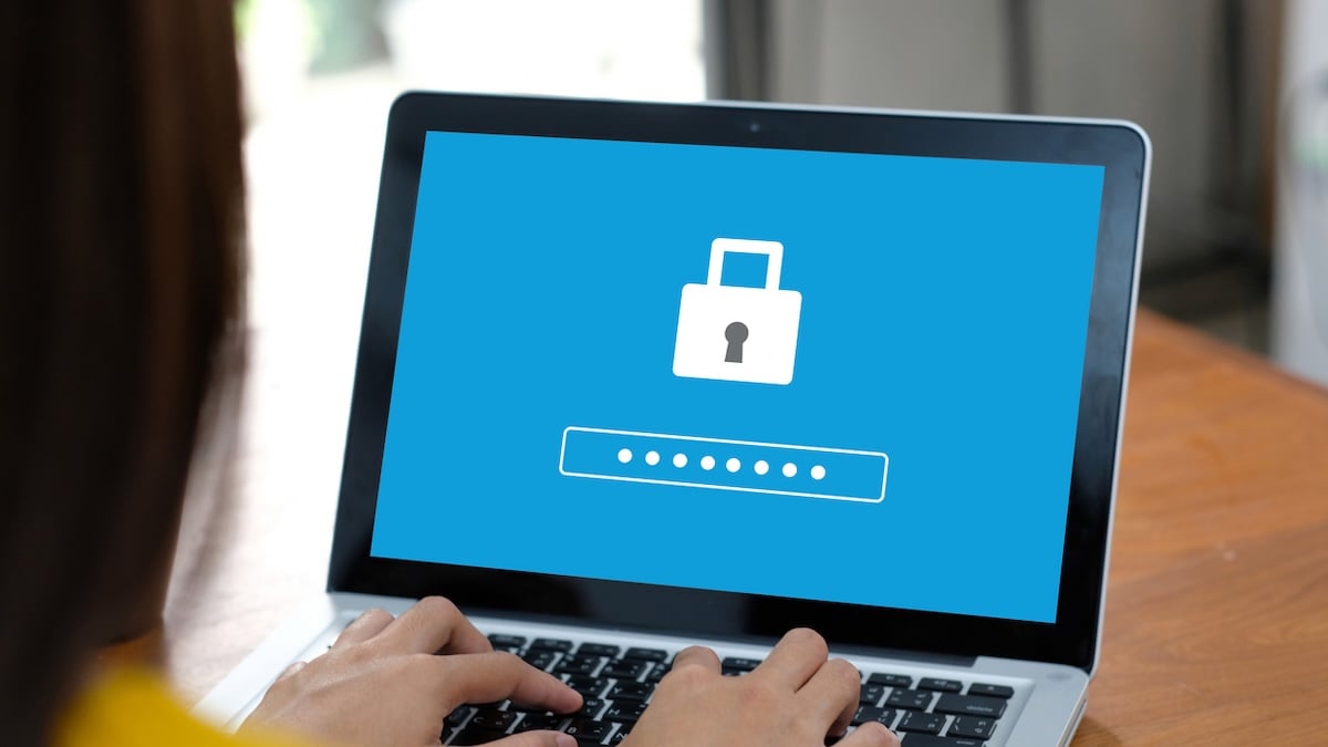 Passwort auf Laptop