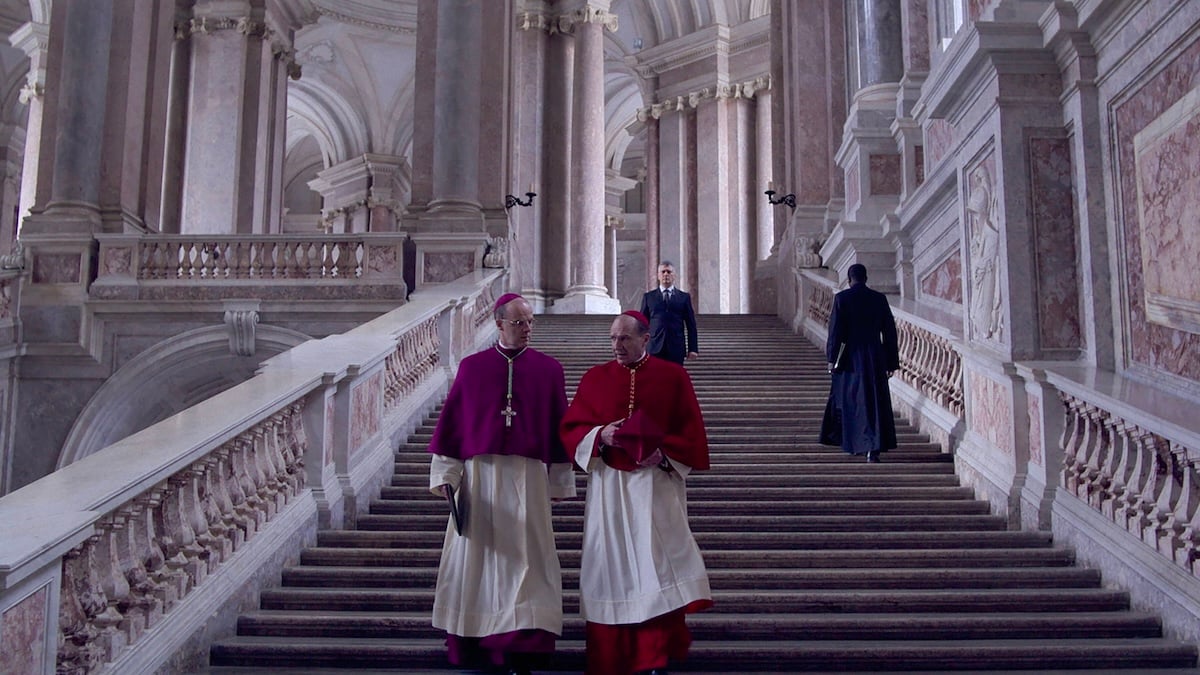 Szene aus dem Film „Konklave“ mit Ralph Fiennes