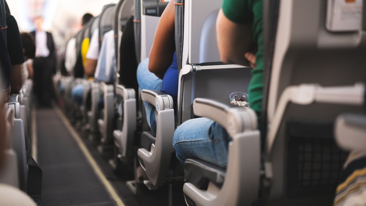 Pups-Problem im Flugzeug: Forscher erklären, was man dagegen tun kann