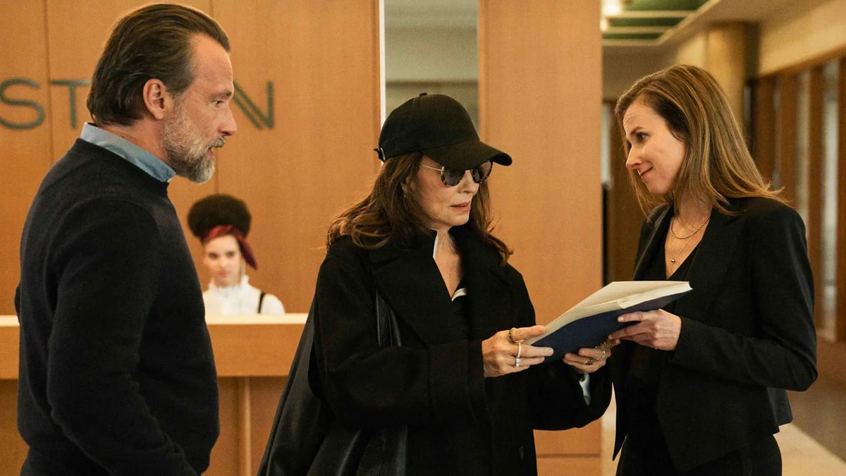 call my agent berlin 2