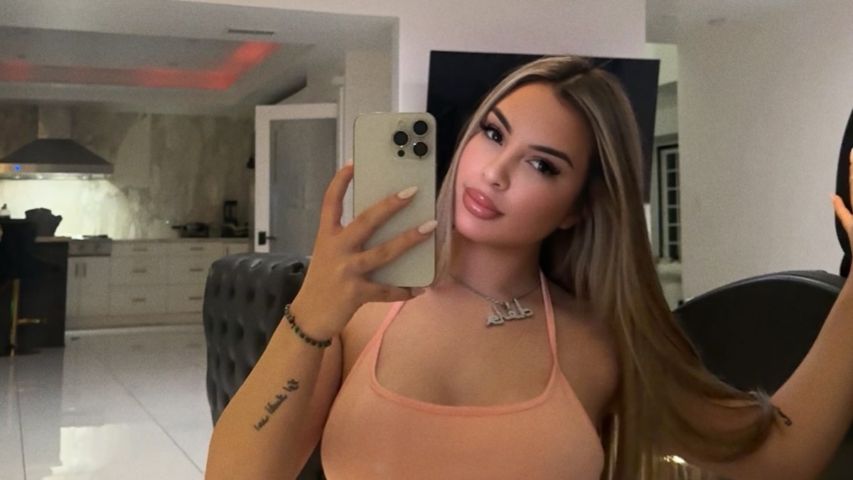 Selfie der Sängerin Delarosa