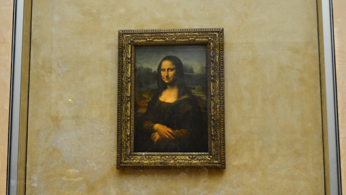 Der „goldene Schnitt“: Wie man Schönheit messen kann 3 Der goldene Schnitt: Die Mona Lisa von Leonardo da Vinci bei einer Ausstellung an der Wand