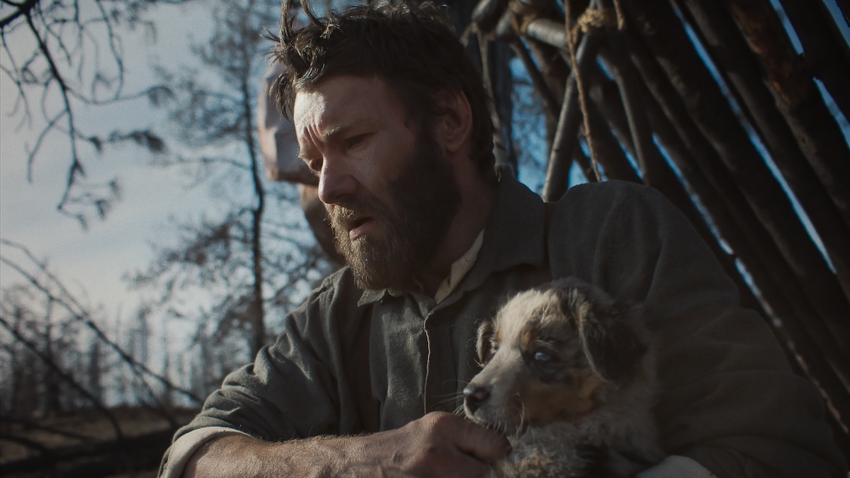 Szene aus „Train Dreams“ bei Netflix mit Joel Edgerton