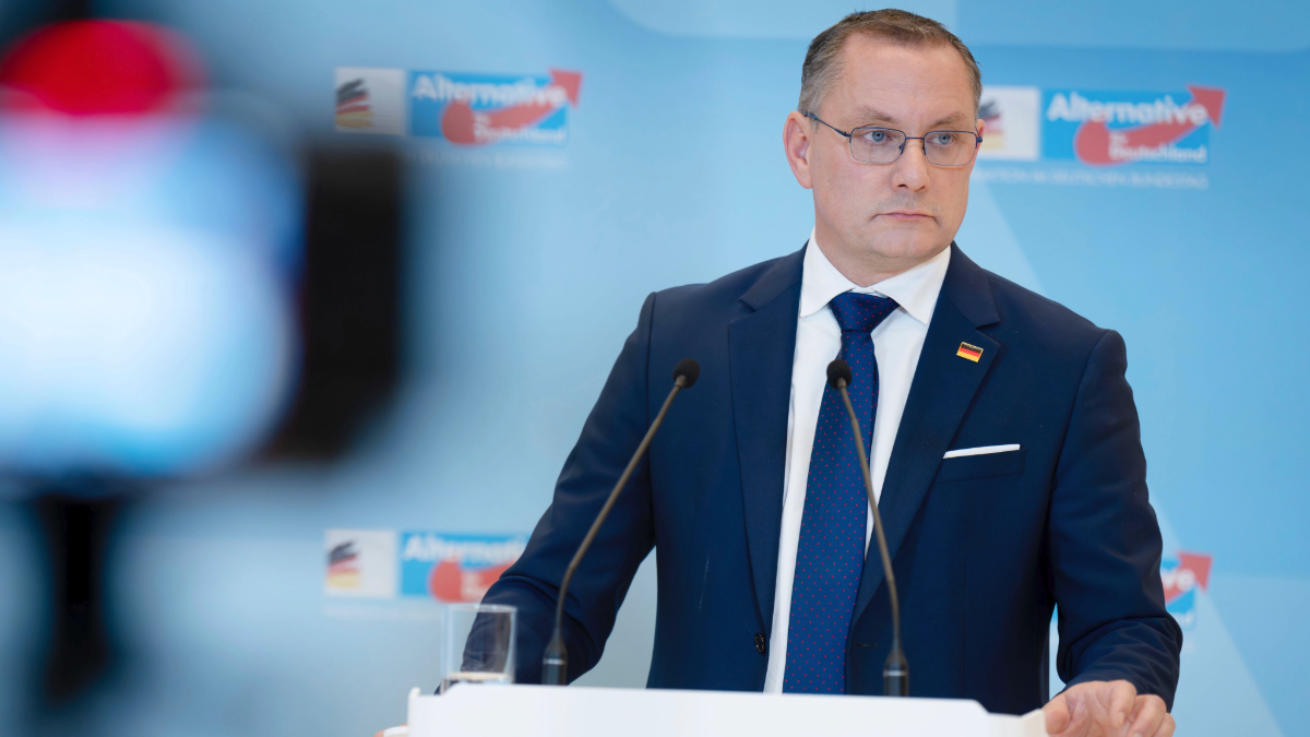 Umfrage enthüllt: Nur noch die Hälfte der Teilnehmer lehnt Wahl der AfD kategorisch ab 7 afd umfrage 2