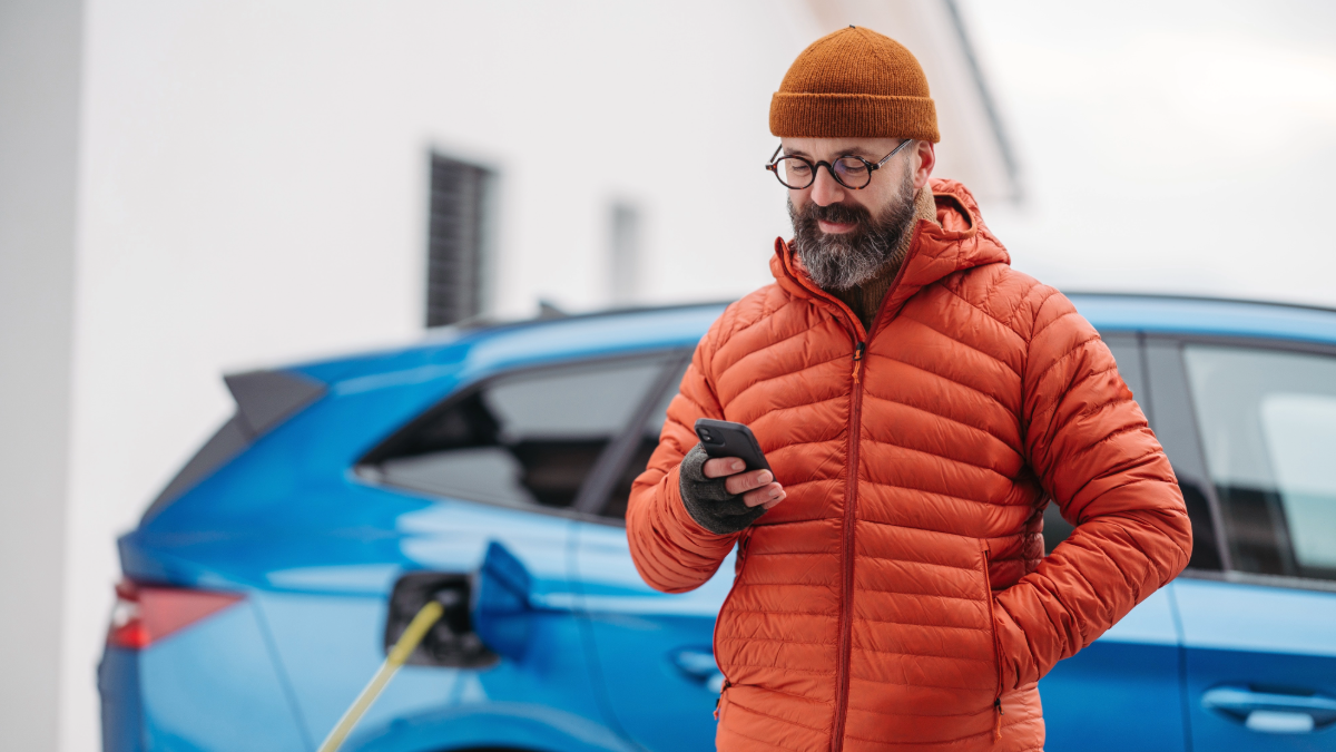 Experten warnen: Wer mit Winterjacke ins Auto steigt, setzt sich Gefahr aus 8 winterjacke auto 2