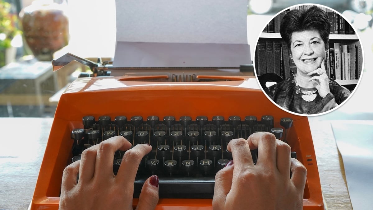 Bild einer orangen Schreibmaschine, eingekullert ein Porträt von Bette Nesmith Graham