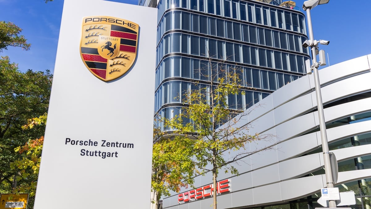 Zahlreiche Porsche-PKW in Russland starten plötzlich nicht mehr: Hunderte Autofahrer betroffen 6 Firmensitz von Porsche in Stuttgart